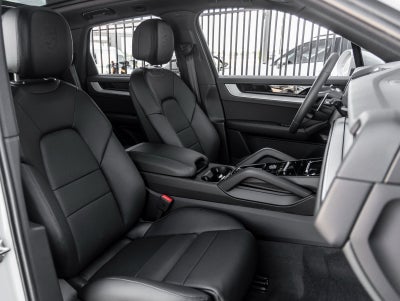 2025 Porsche Cayenne Cayenne