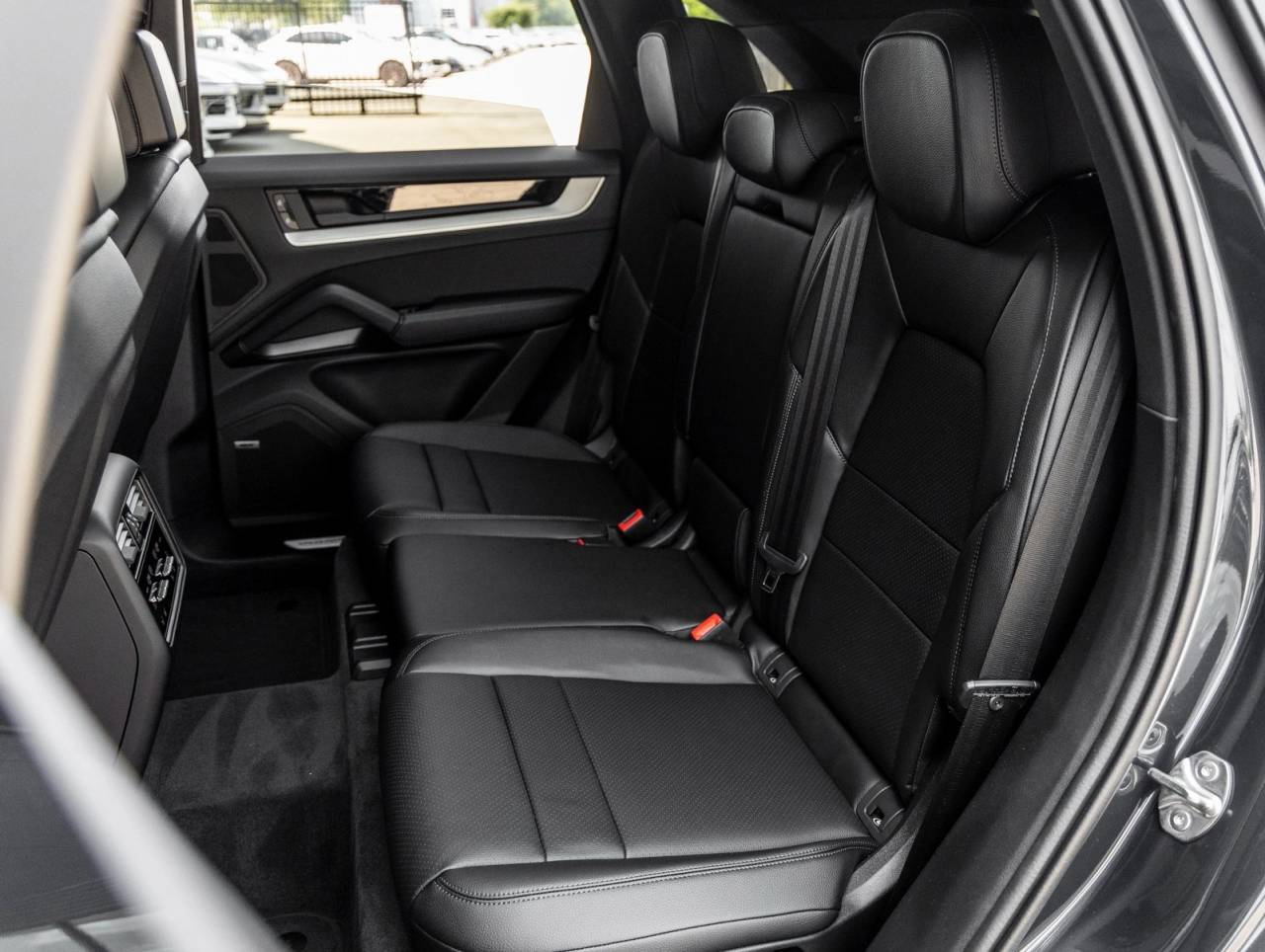 2025 Porsche Cayenne Cayenne