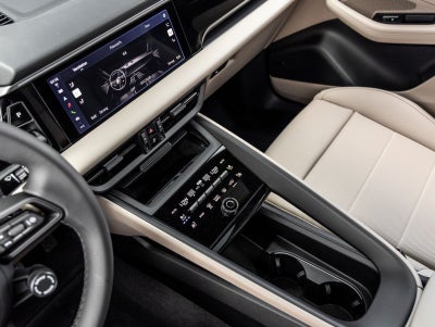 2025 Porsche Macan 4 Electric