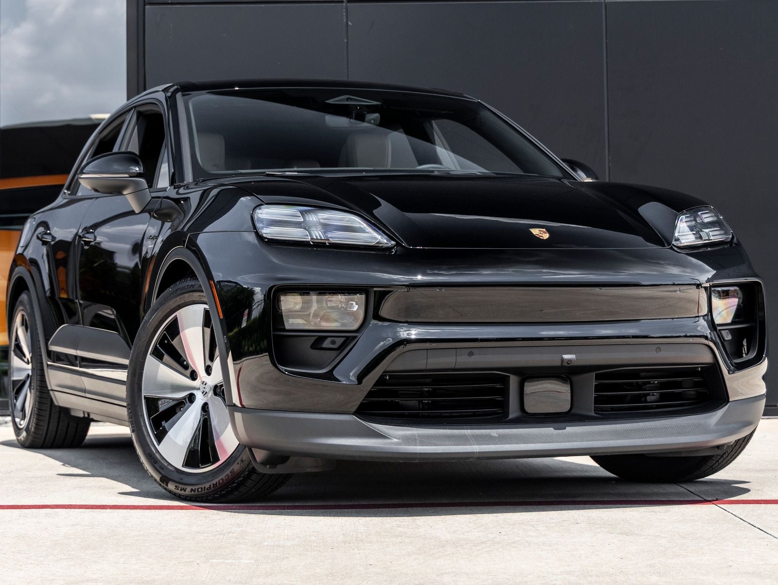 2025 Porsche Macan 4 Electric