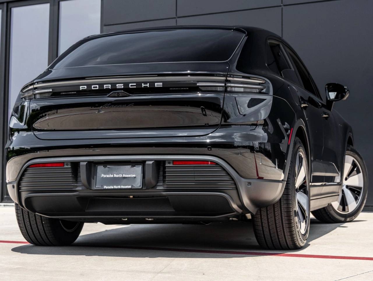 2025 Porsche Macan Electric Macan 4 Electric