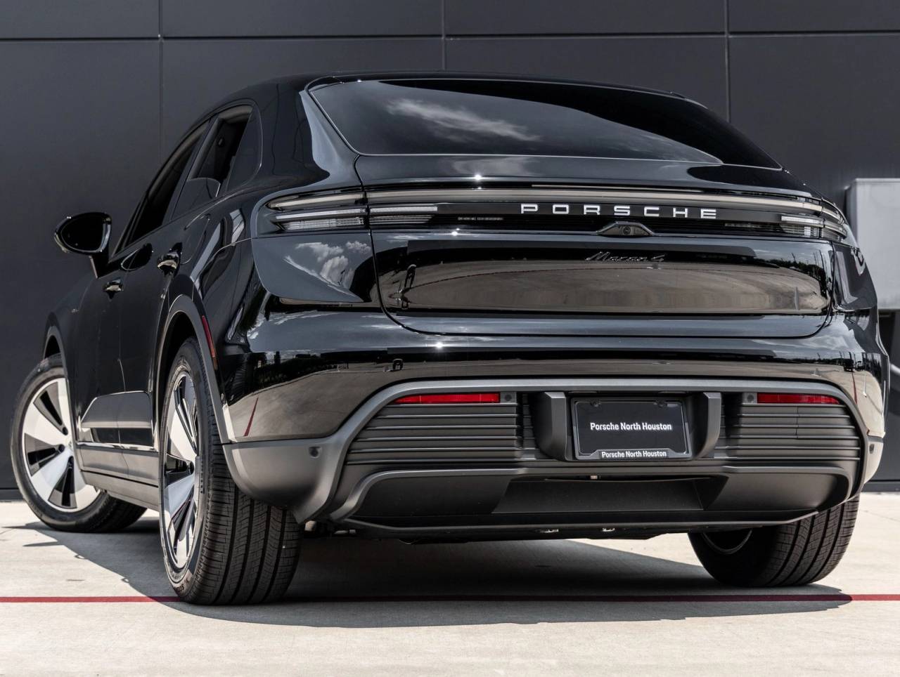 2025 Porsche Macan Electric Macan 4 Electric