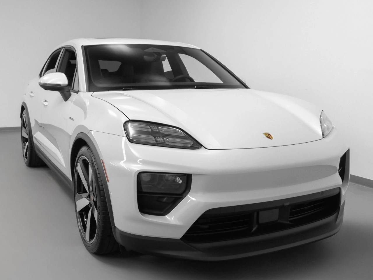2025 Porsche Macan Electric Macan 4 Electric