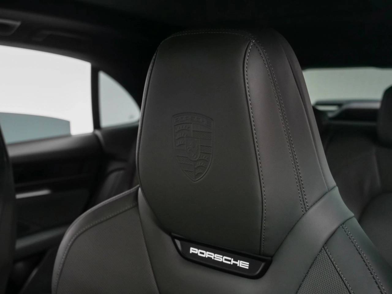 2025 Porsche Macan Electric Macan 4 Electric