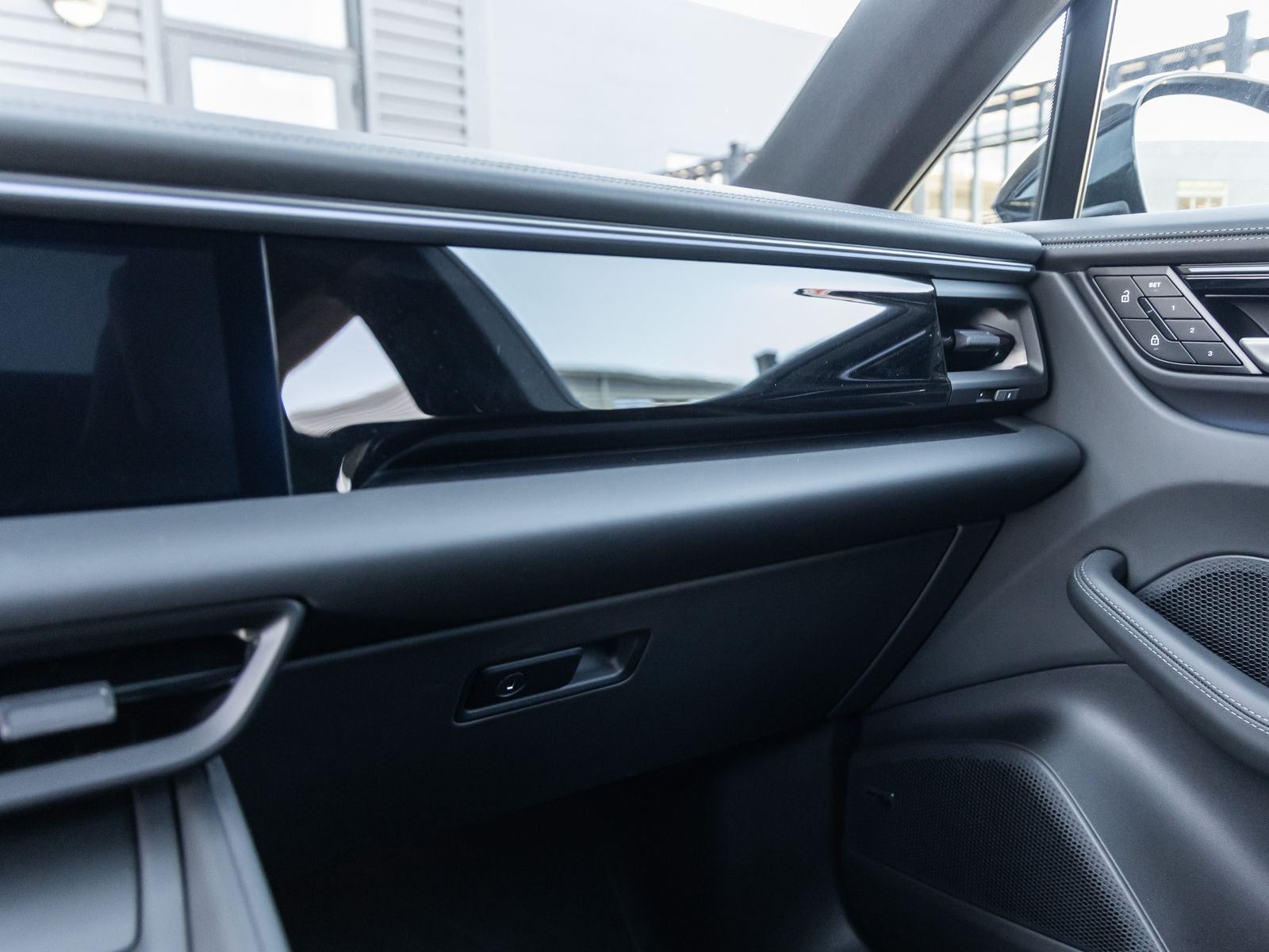 2025 Porsche Macan Electric Macan 4 Electric