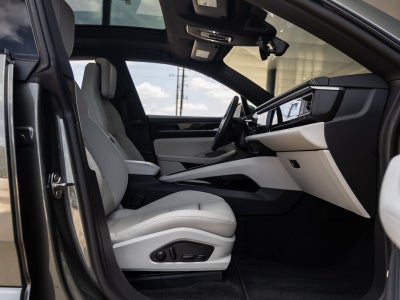 2025 Porsche Macan 4 Electric