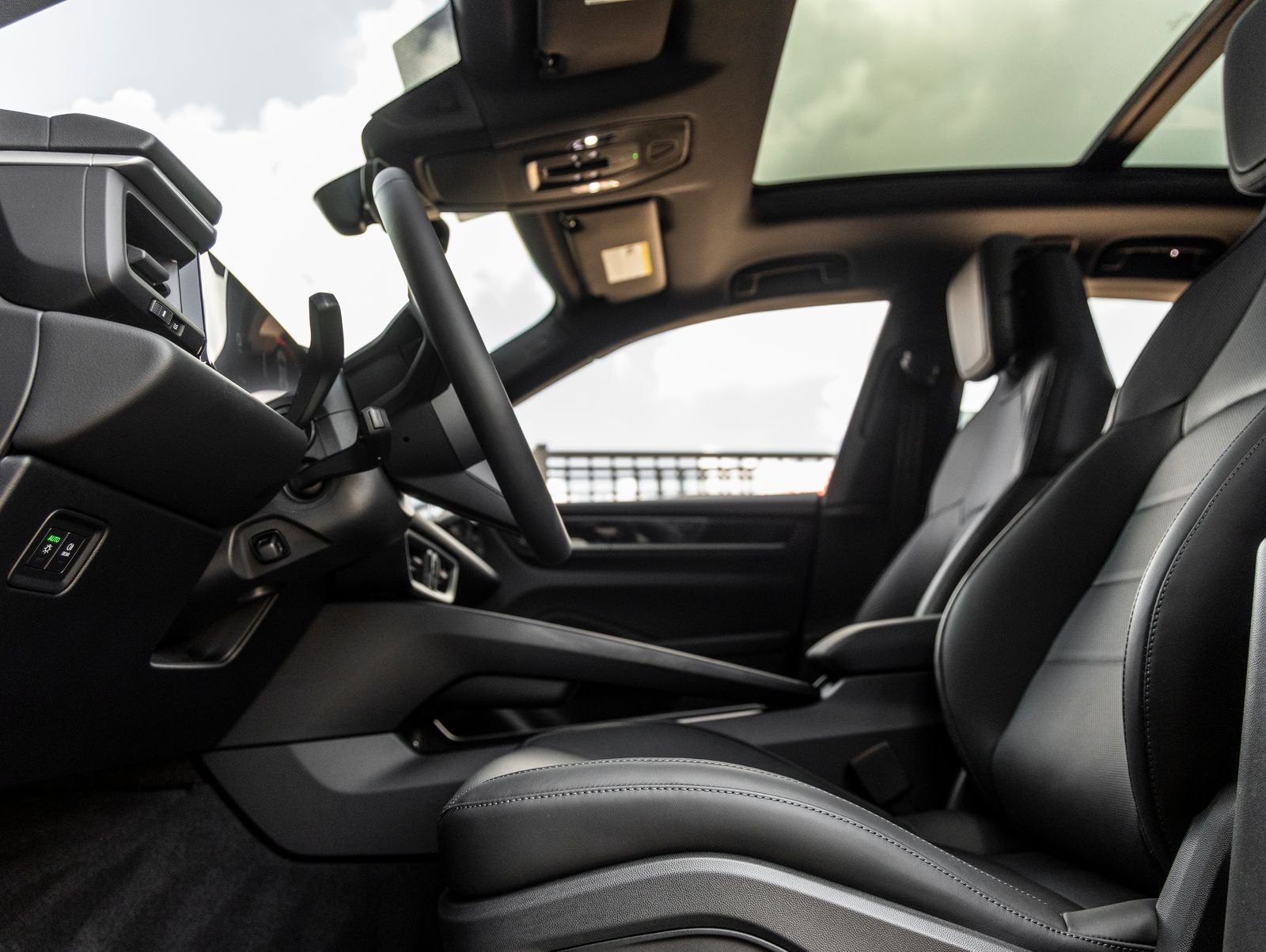 2025 Porsche Macan 4 Electric