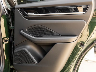 2025 Porsche Macan 4 Electric