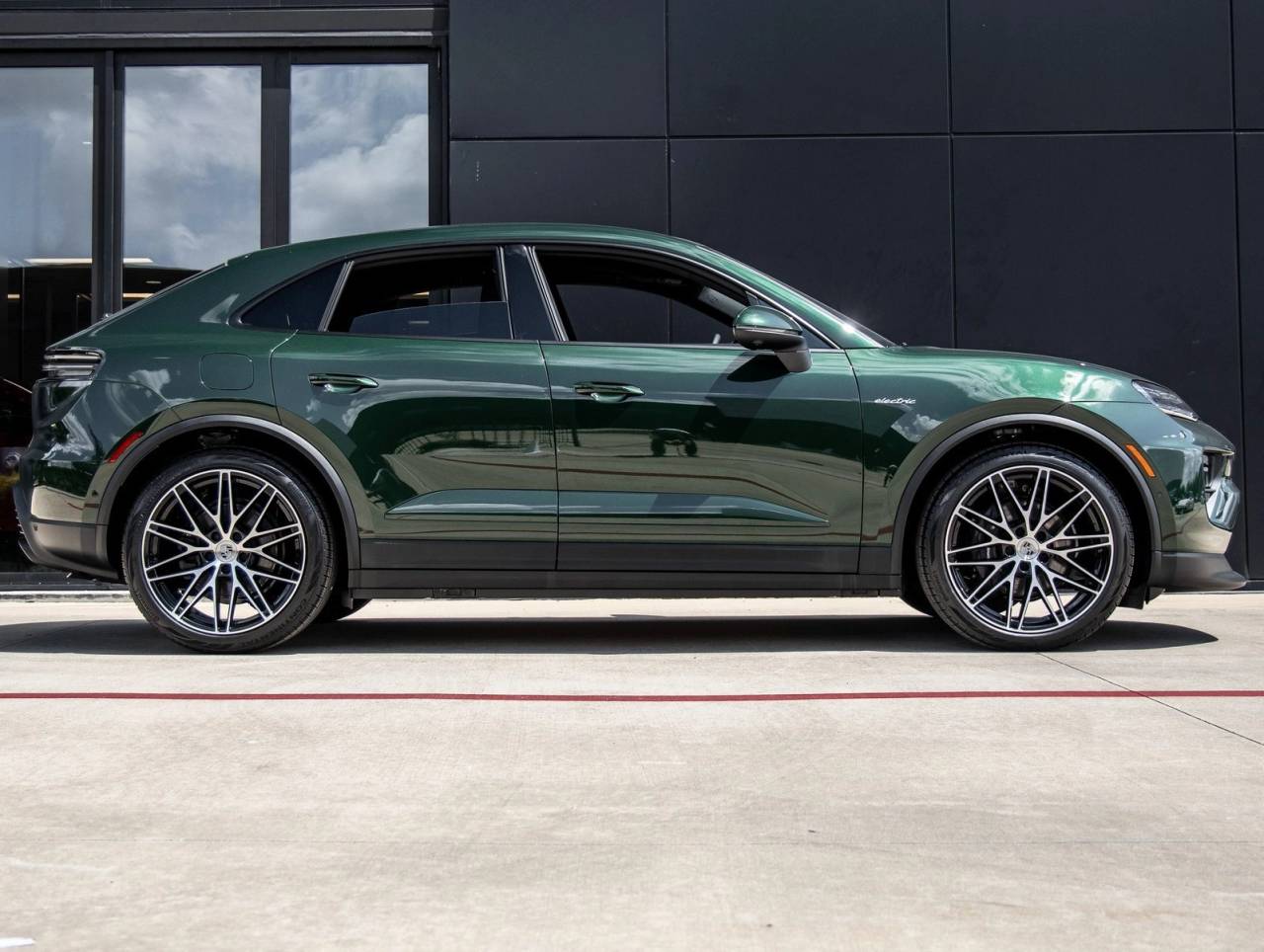 2025 Porsche Macan Electric Macan 4 Electric