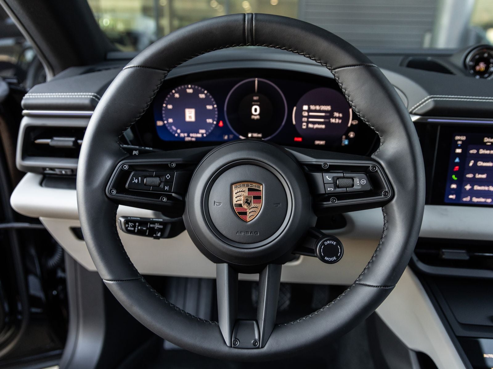 2025 Porsche Macan Electric 4