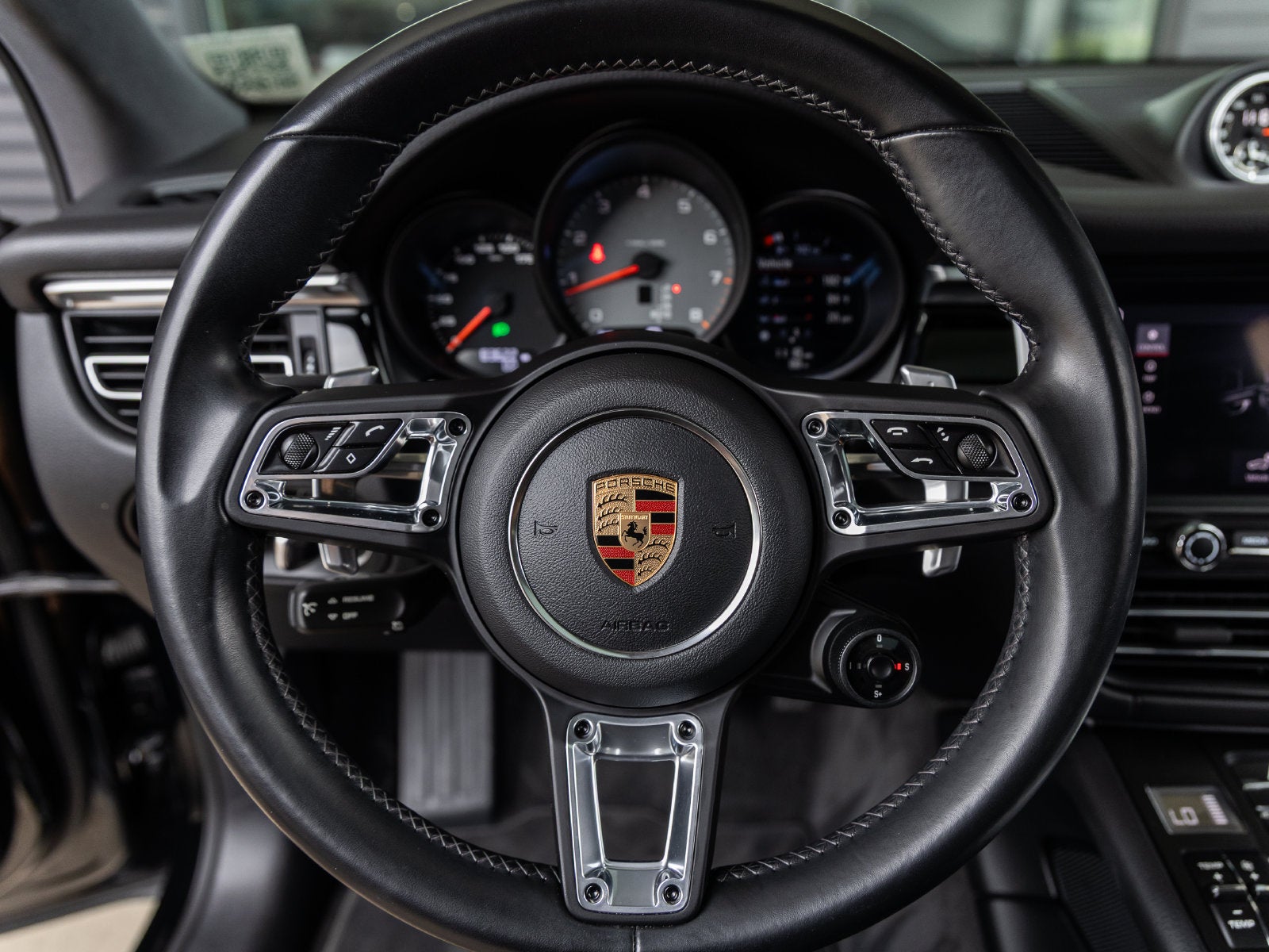 2019 Porsche Macan Macan S