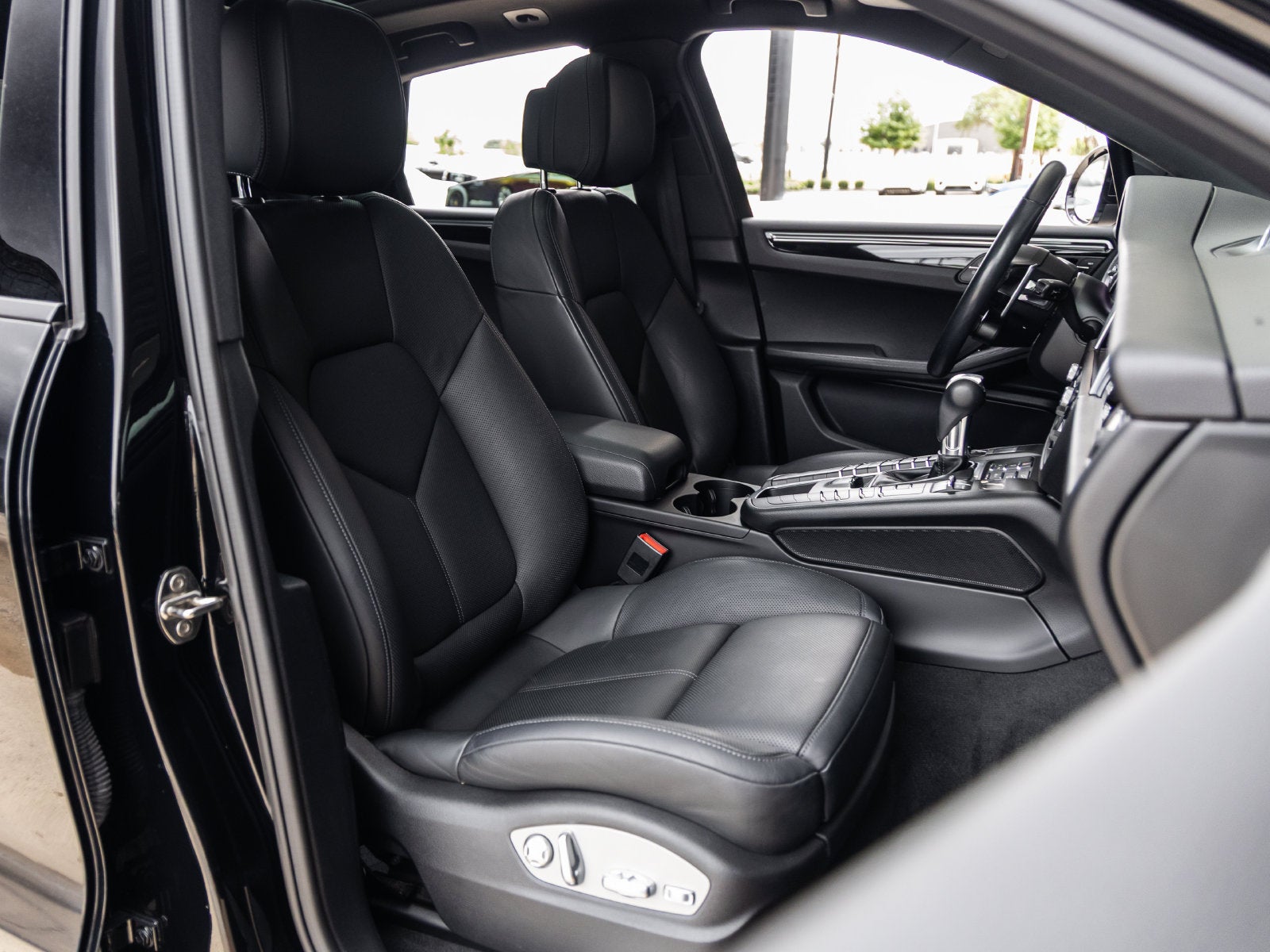 2019 Porsche Macan Macan S