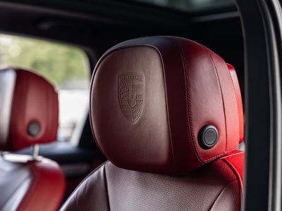 2023 Porsche Cayenne Cayenne S Platinum Edition
