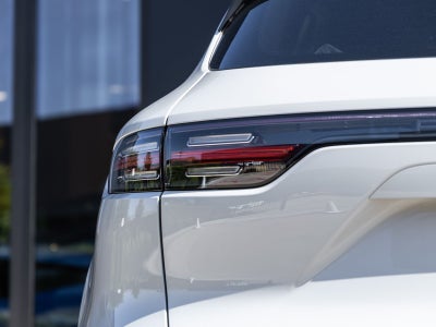 2023 Porsche Cayenne S Platinum Edition