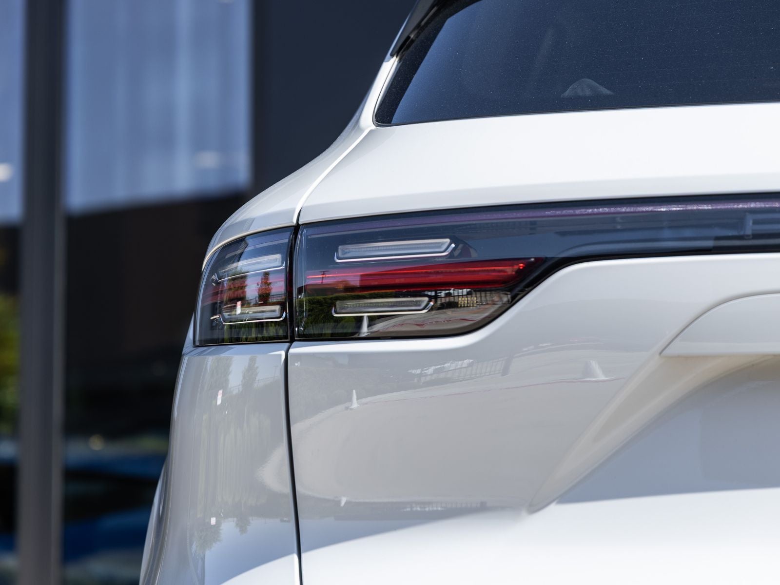 2023 Porsche Cayenne S Platinum Edition