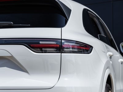 2023 Porsche Cayenne S Platinum Edition