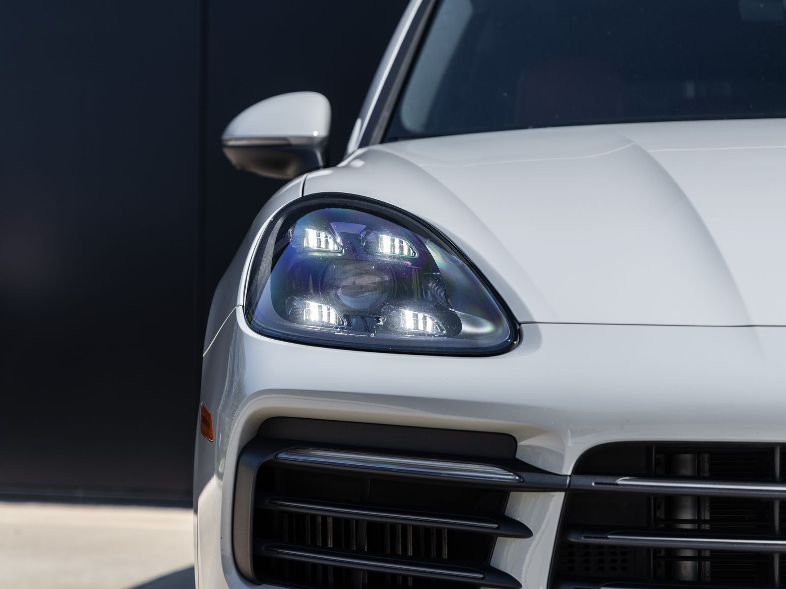 2023 Porsche Cayenne S Platinum Edition