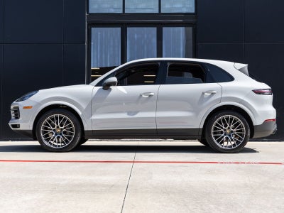 2023 Porsche Cayenne S Platinum Edition