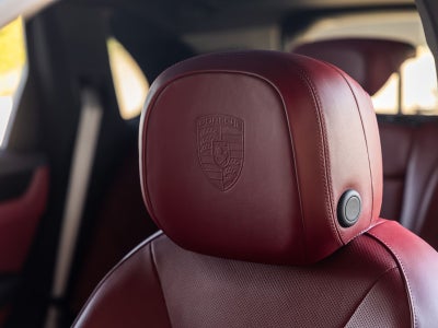 2023 Porsche Cayenne S Platinum Edition