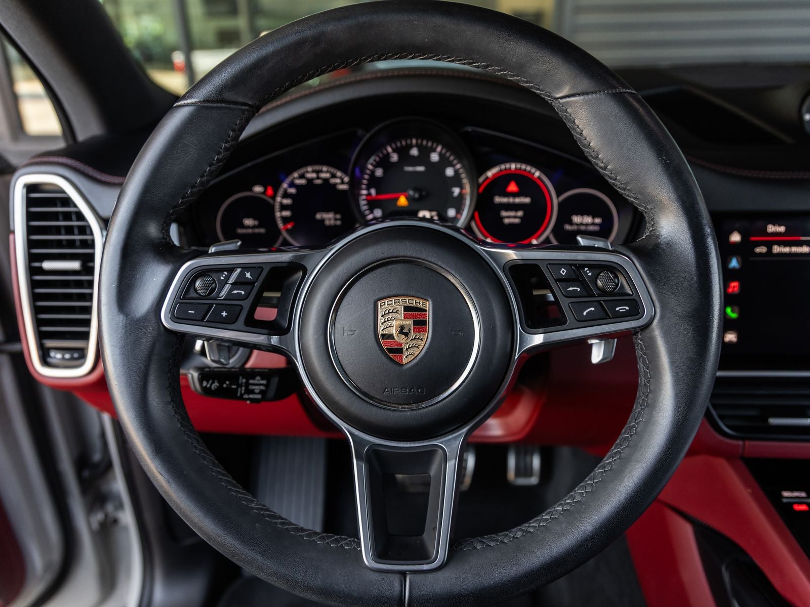 2023 Porsche Cayenne S Platinum Edition