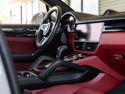 2023 Porsche Cayenne S Platinum Edition