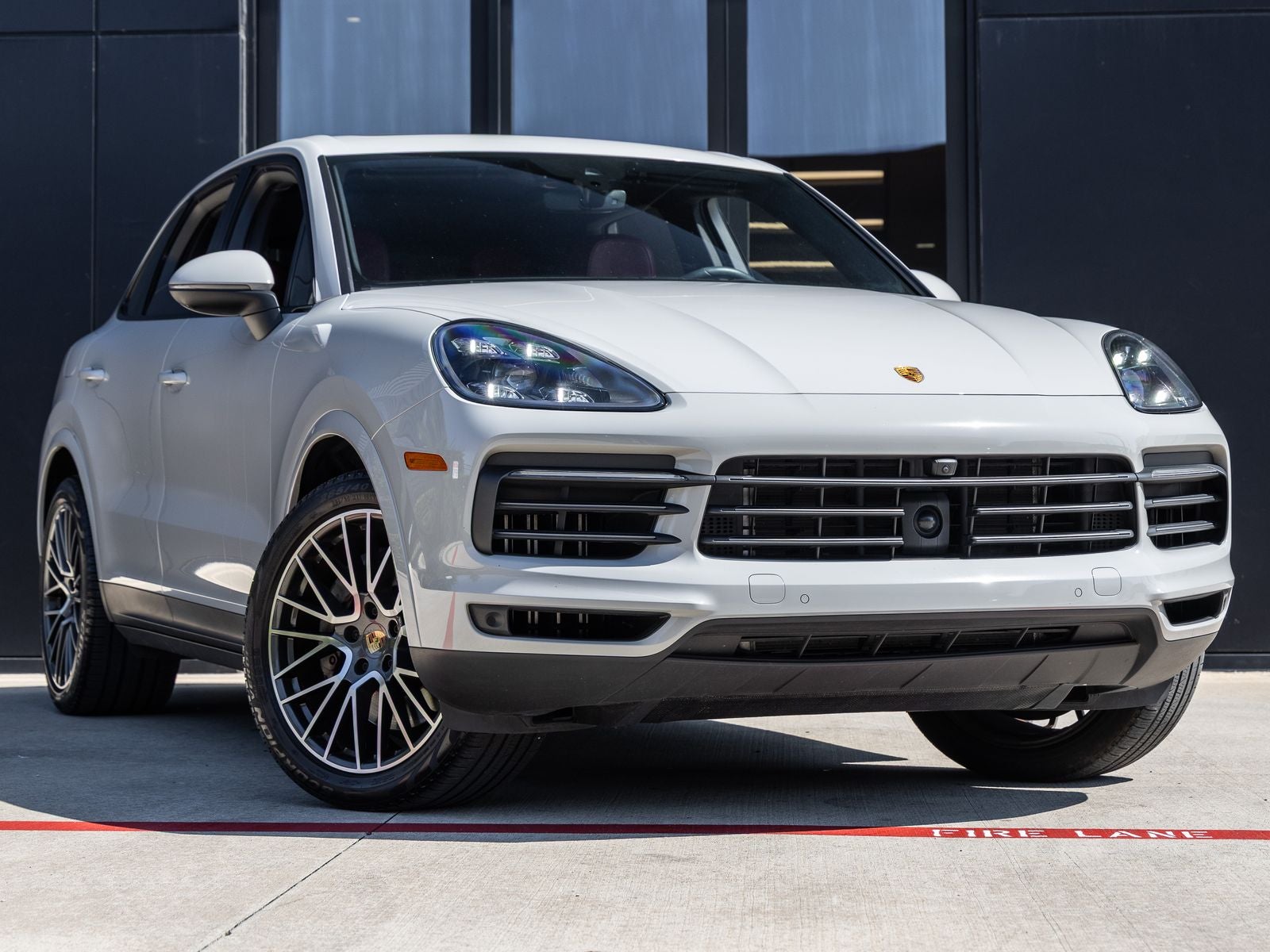 2023 Porsche Cayenne S Platinum Edition