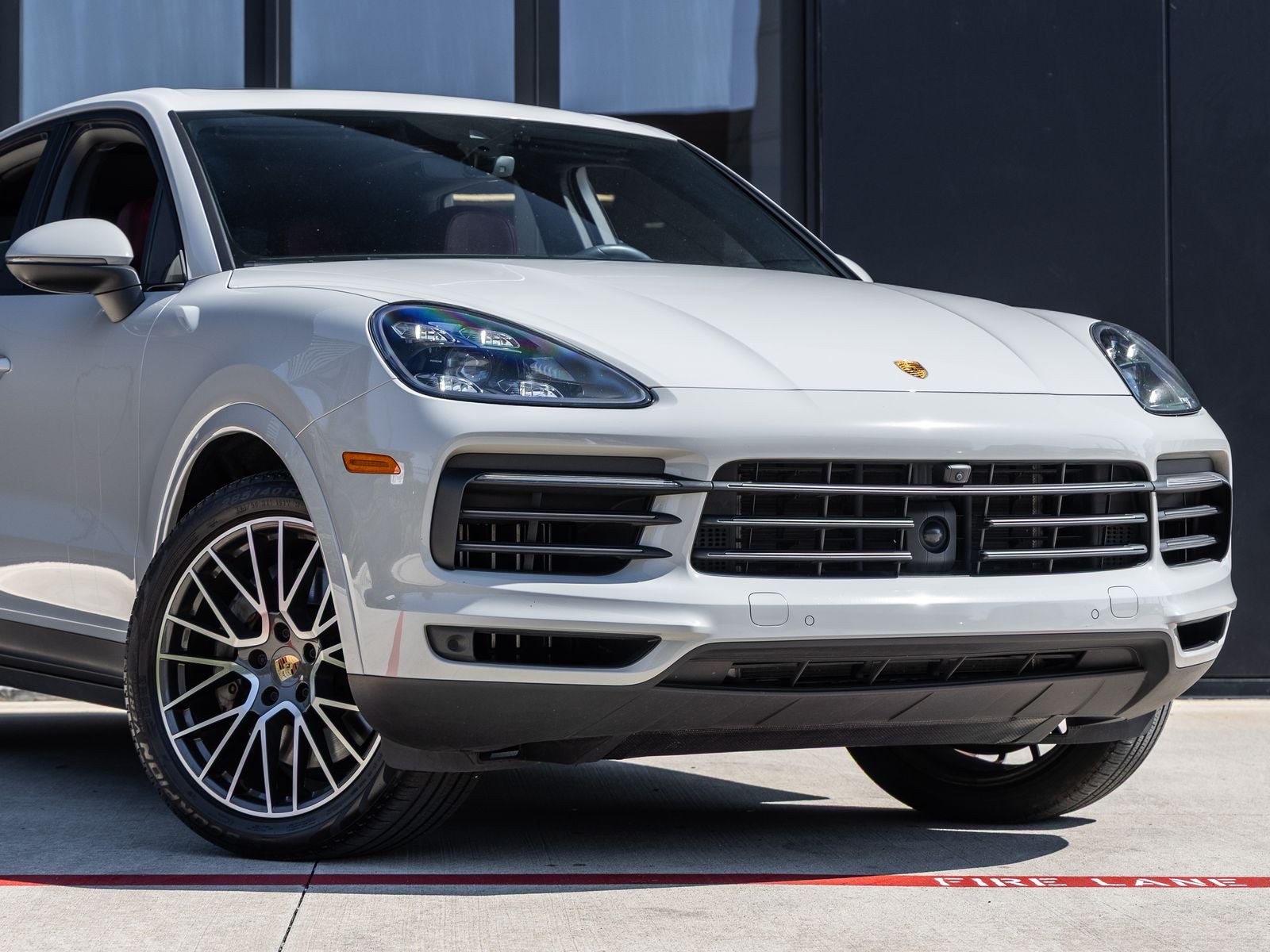 2023 Porsche Cayenne S Platinum Edition