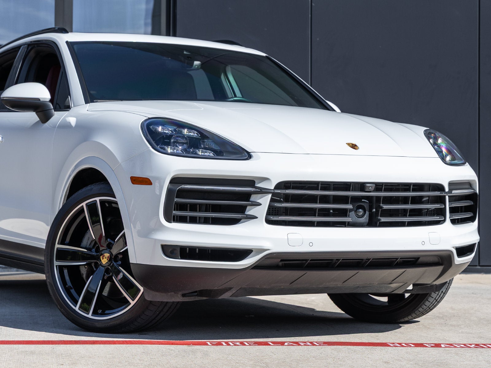 2023 Porsche Cayenne Cayenne S Platinum Edition