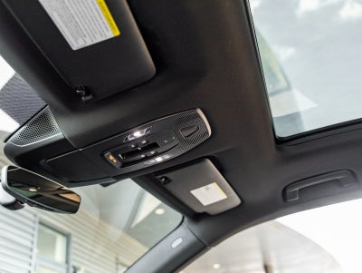 2025 Porsche Macan Electric 4S