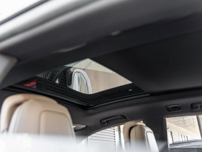 2025 Porsche Macan Electric 4S