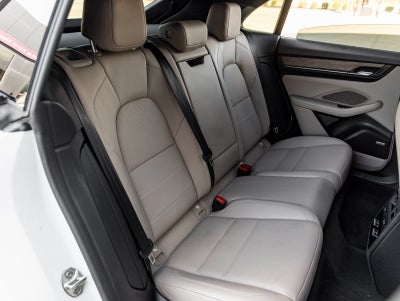 2025 Porsche Macan Electric 4S