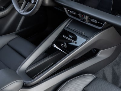 2025 Porsche Macan Macan 4S Electric