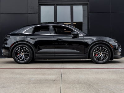 2025 Porsche Macan Macan 4S Electric