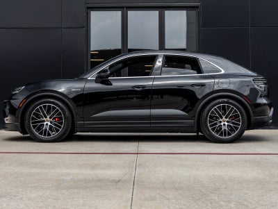 2025 Porsche Macan Macan 4S Electric