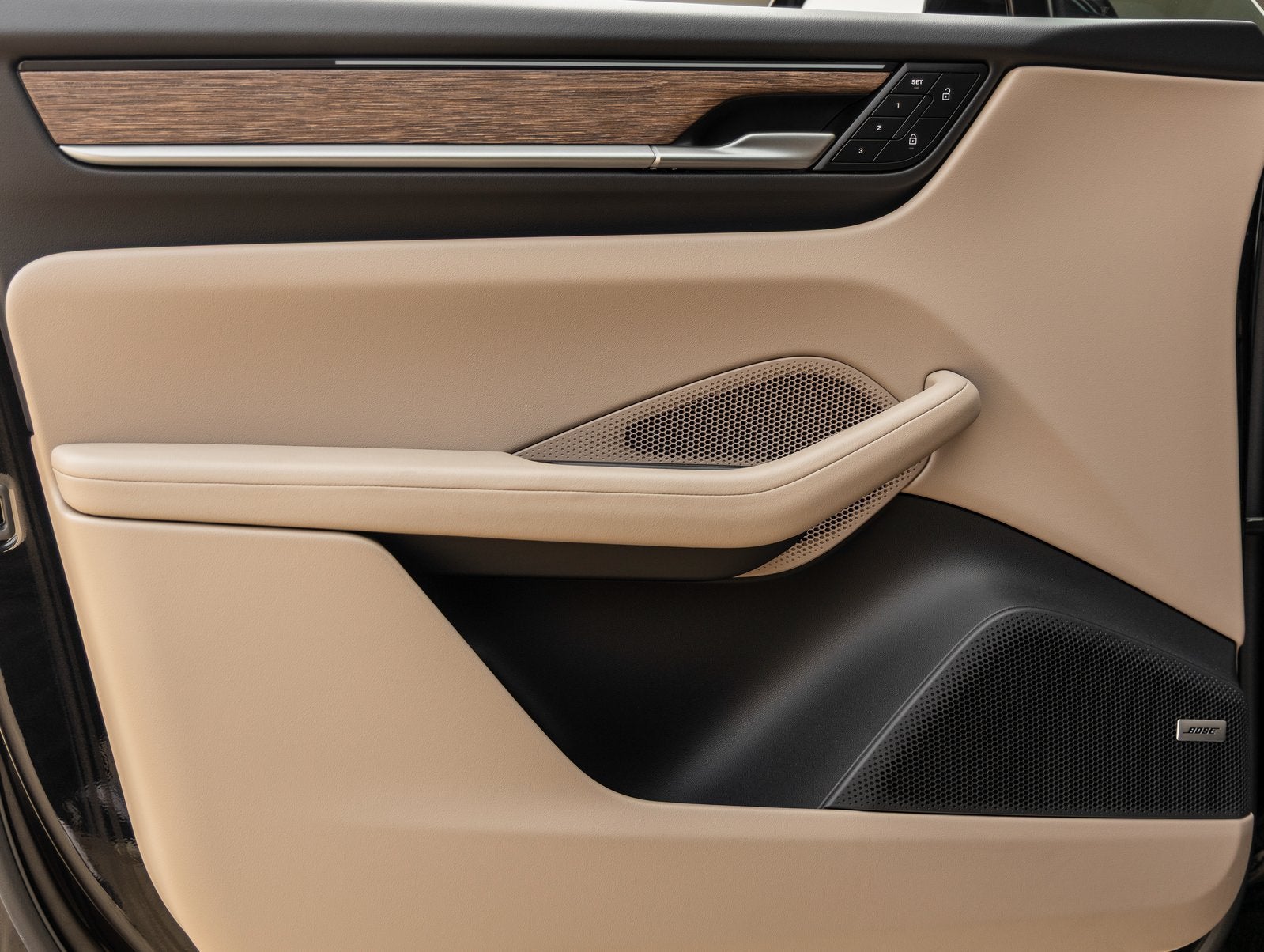 2025 Porsche Macan Macan 4S Electric
