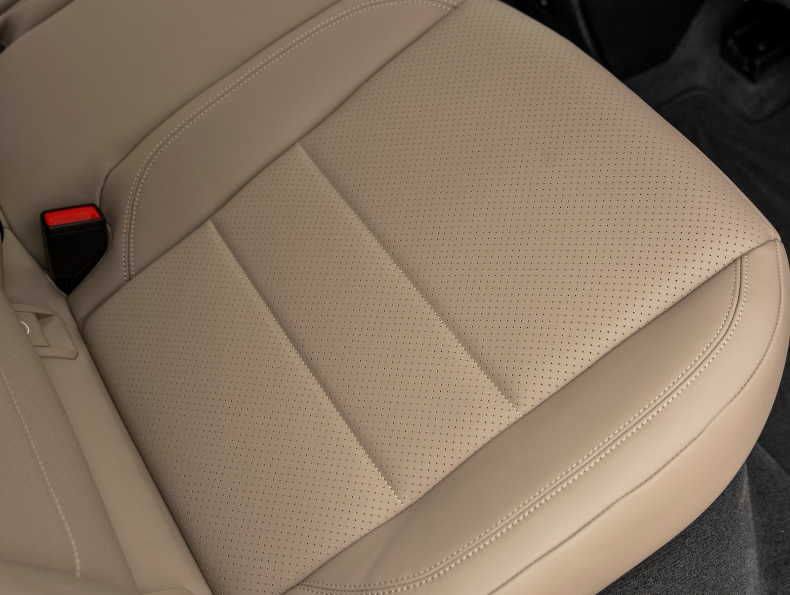 2025 Porsche Macan Macan 4S Electric