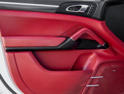 2018 Porsche Cayenne Turbo