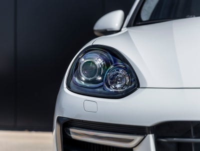 2017 Porsche Cayenne GTS