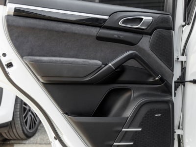 2017 Porsche Cayenne GTS