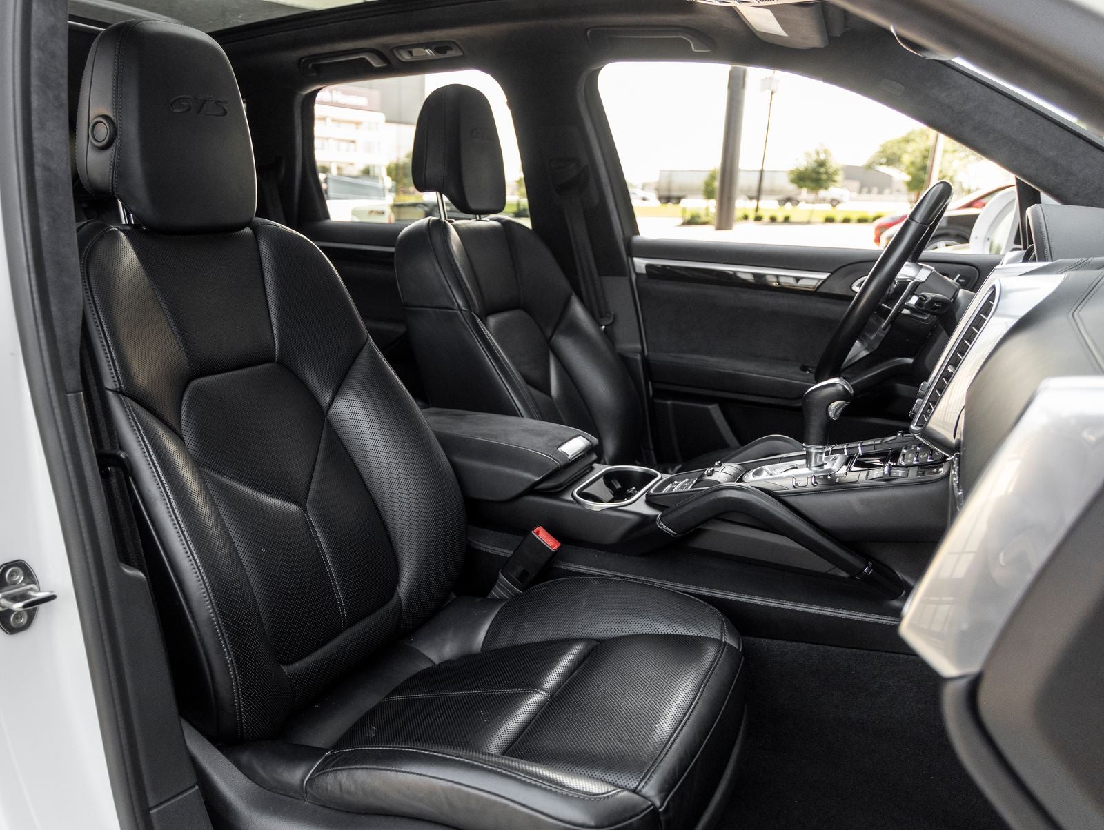 2017 Porsche Cayenne GTS