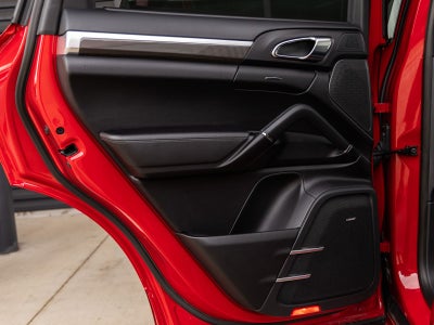 2018 Porsche Cayenne Cayenne GTS