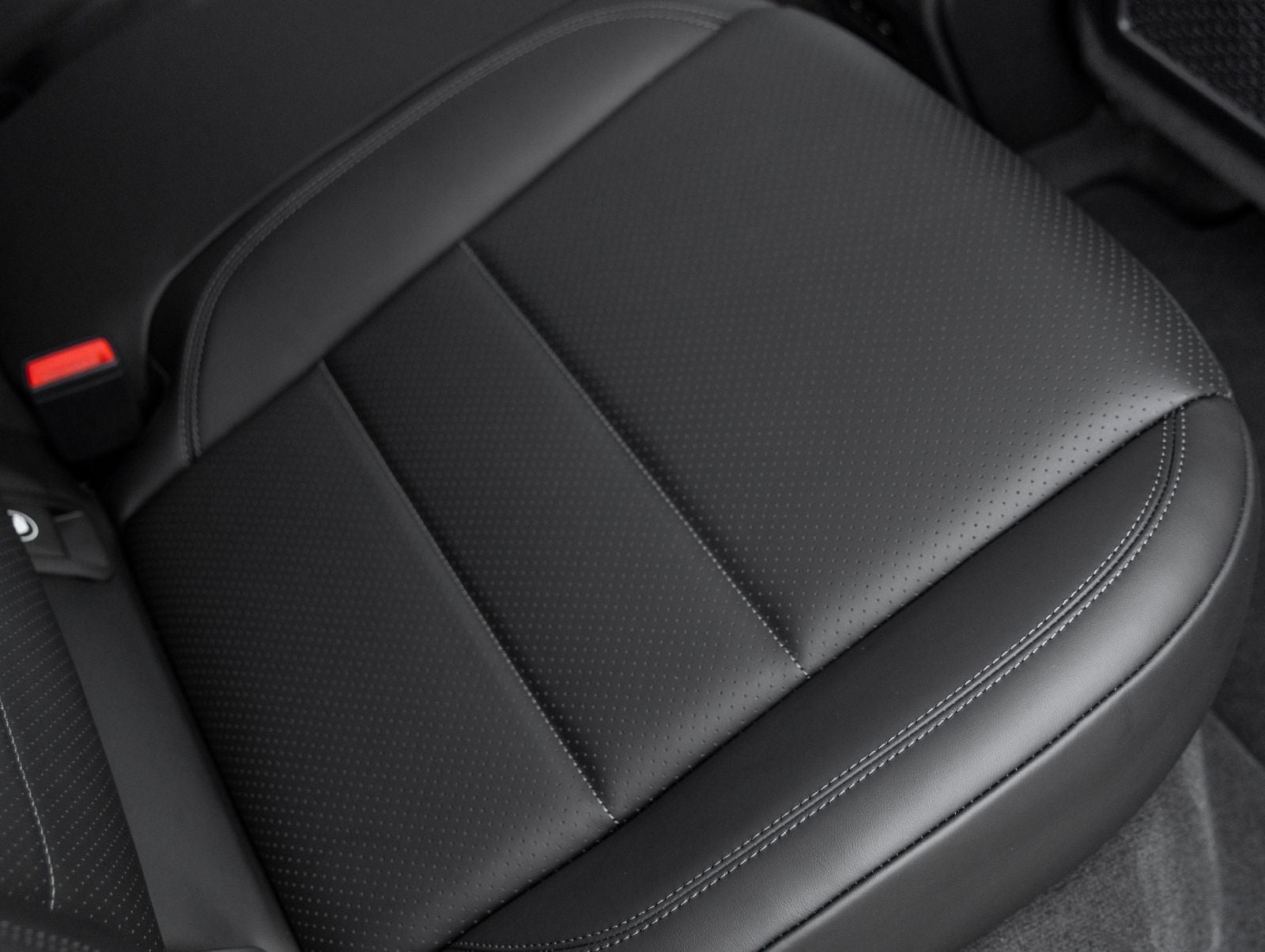2026 Porsche Macan Macan Electric
