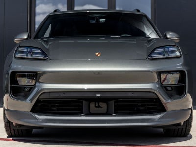 2026 Porsche Macan Macan Electric