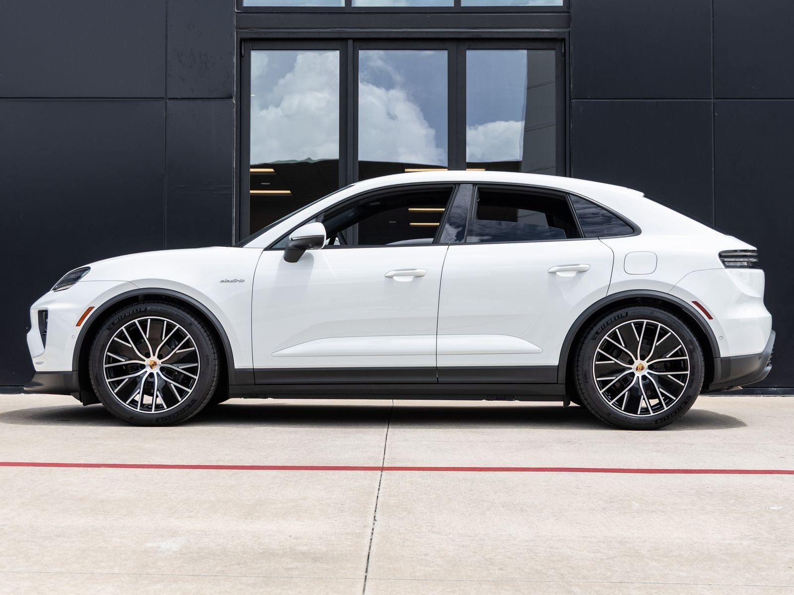 2025 Porsche Macan Electric Macan Electric