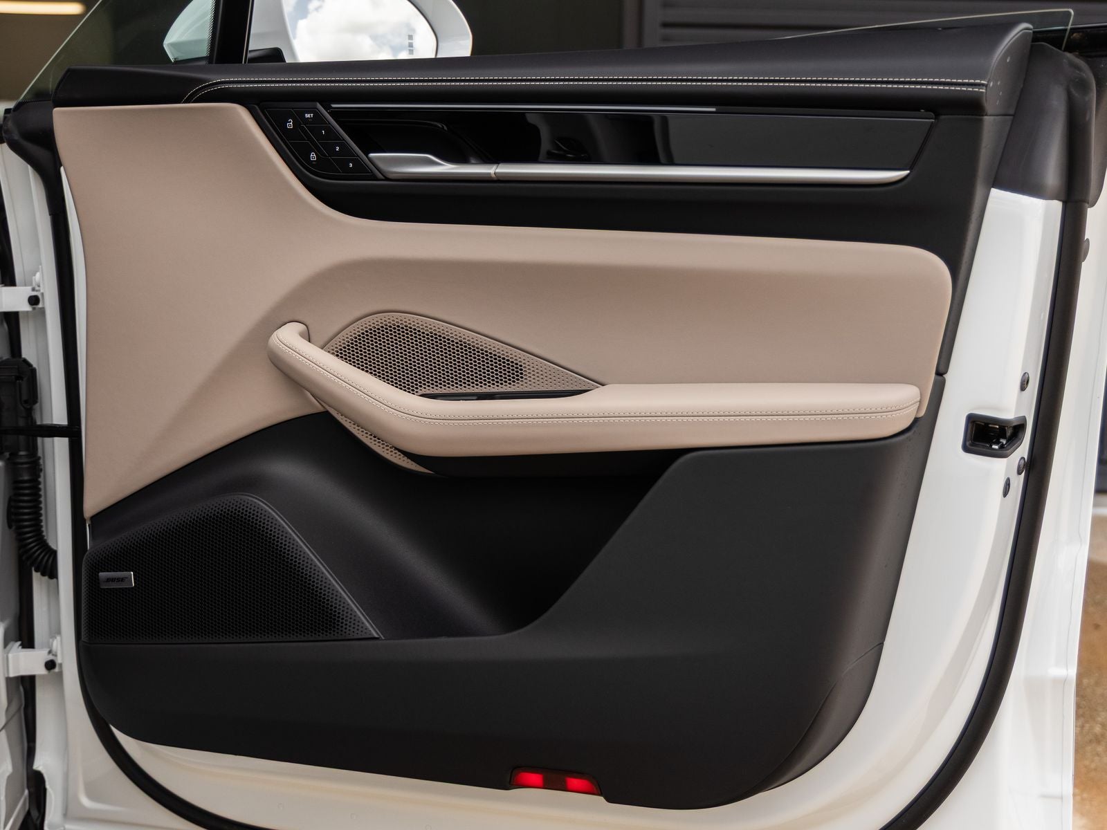 2025 Porsche Macan Electric Macan Electric