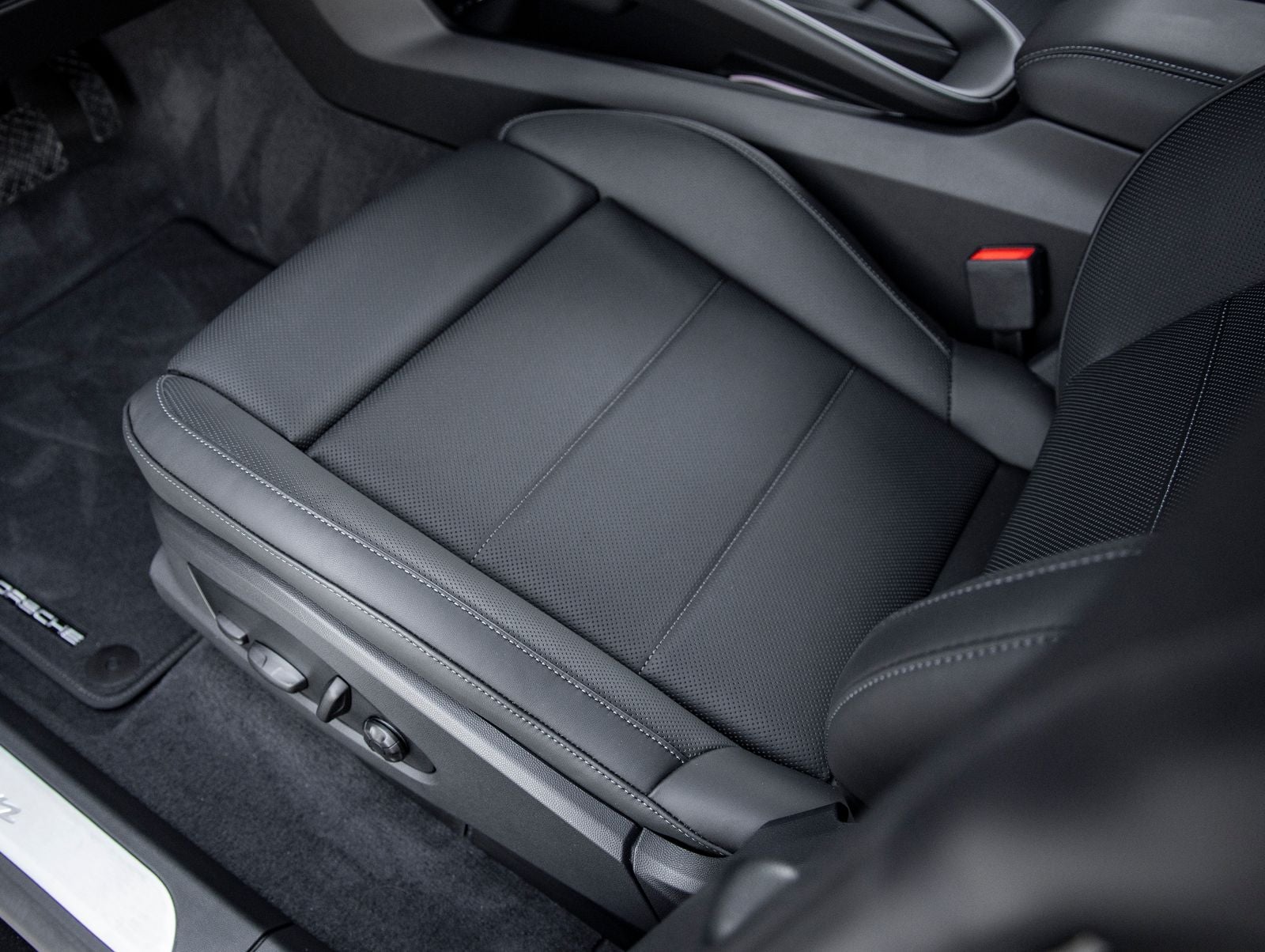 2025 Porsche Macan Electric Macan Electric