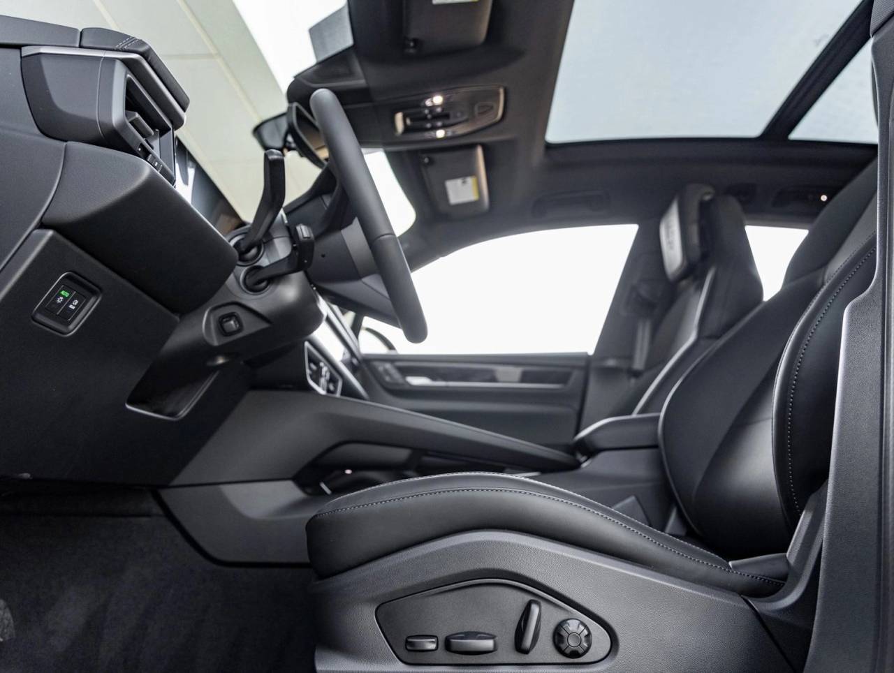 2025 Porsche Macan Electric Macan Electric