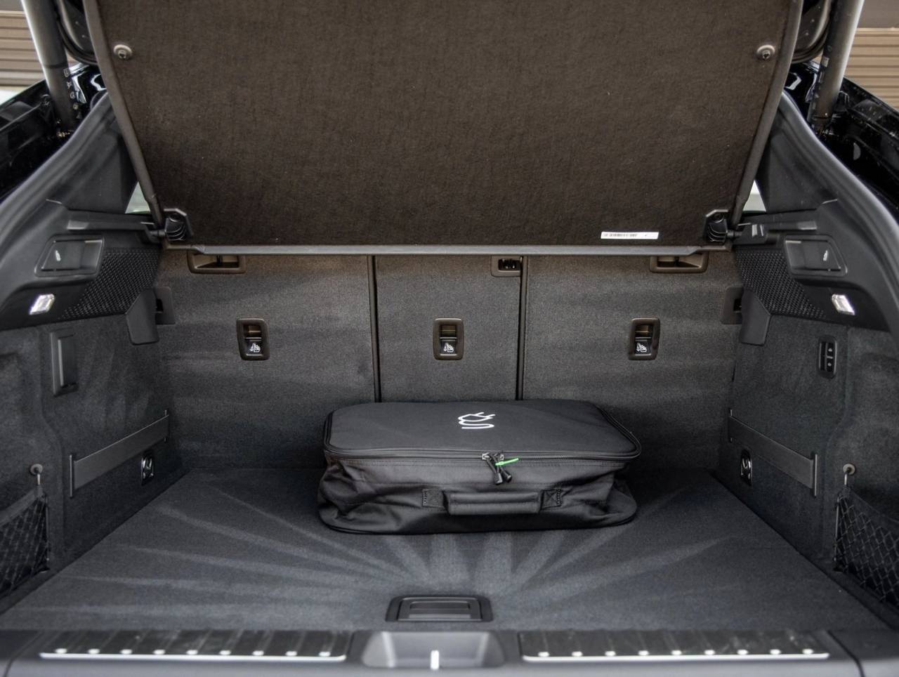 2025 Porsche Macan Electric Macan Electric