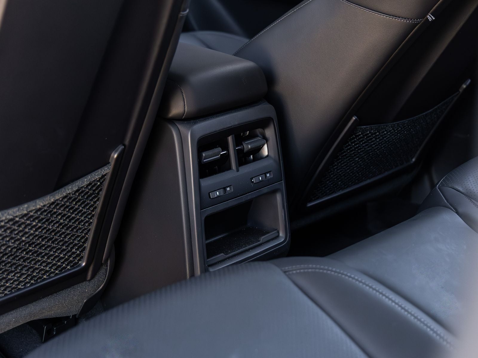 2025 Porsche Macan Electric