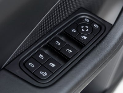 2025 Porsche Macan Electric Macan Electric